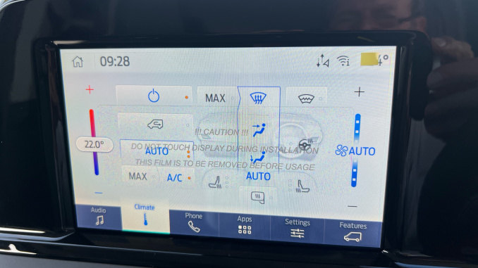 Ford Tourneo Connect 2.0 EcoBlue Titanium 5dr Auto Diesel Estate - Image 21